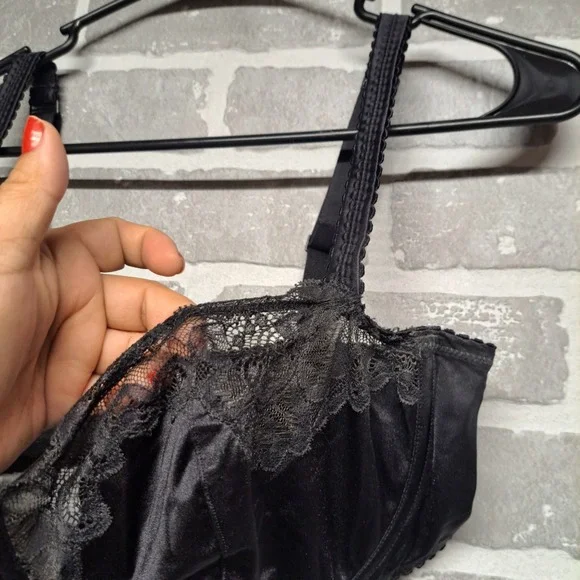 Skims Womens Satin Lace Black Floral Sexy Bra Full Coverage Size 36DD - Picture 3 of 10